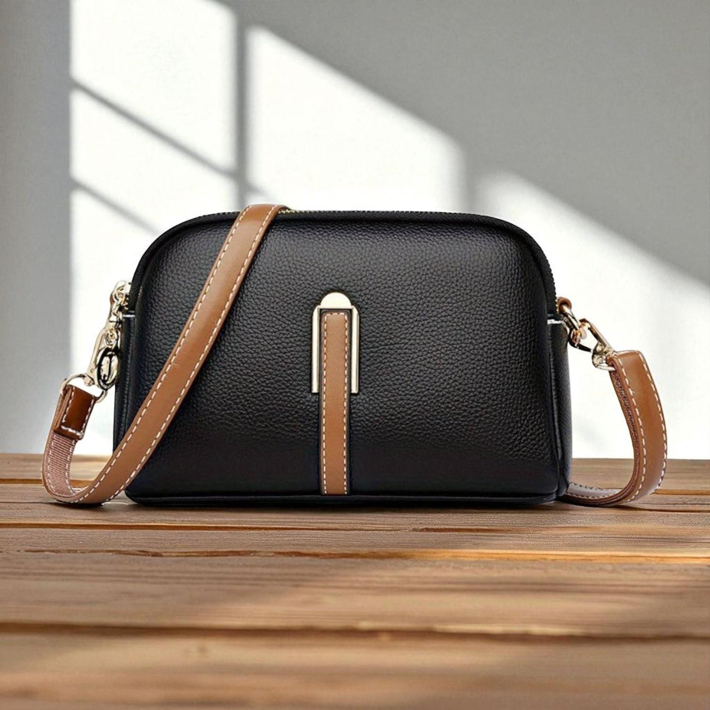 Bolso lateral bordado Lychee Mila