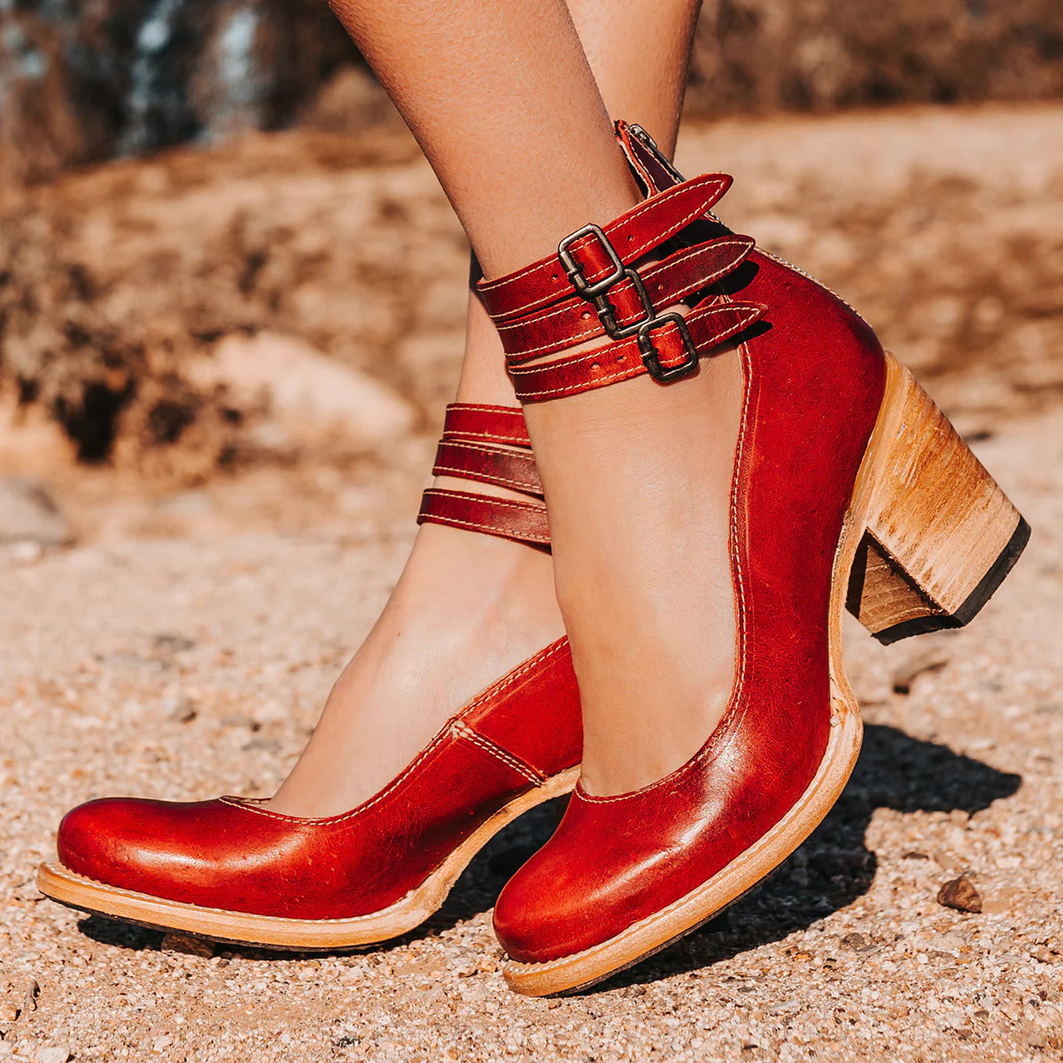 Zapatos de Tacón Grueso con Múltiples Tiras