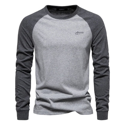 Camiseta de manga larga con mangas raglán