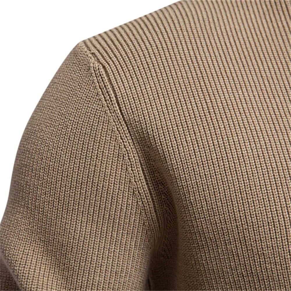 Suéter elegante para hombres con diseño de botones
