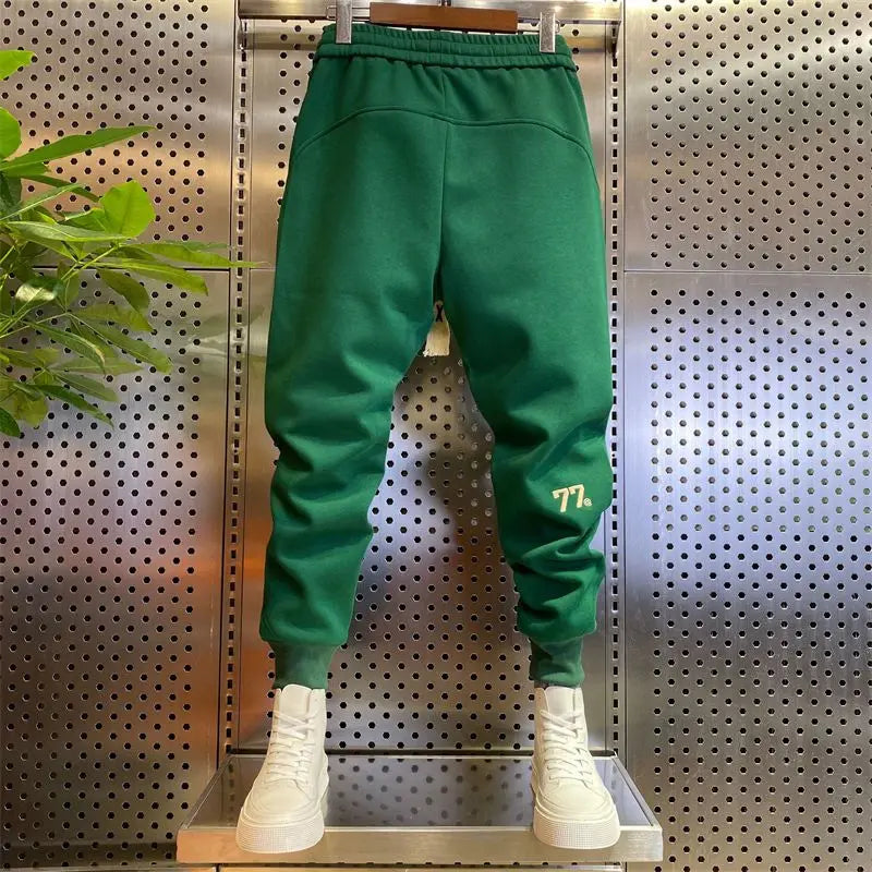 Adriano – Pantalones de Estilo Moderno y Confort Atemporal