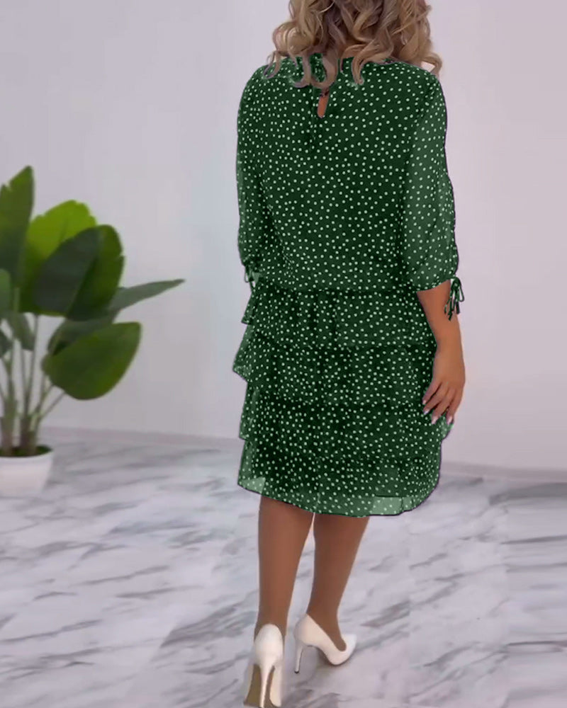 María – Vestido Elegante de Lunares con Falda Fruncida